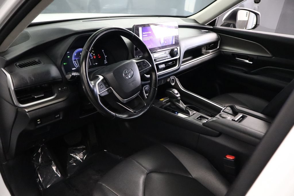 Used 2024 Toyota Grand Highlander AWD Hybrid image 16