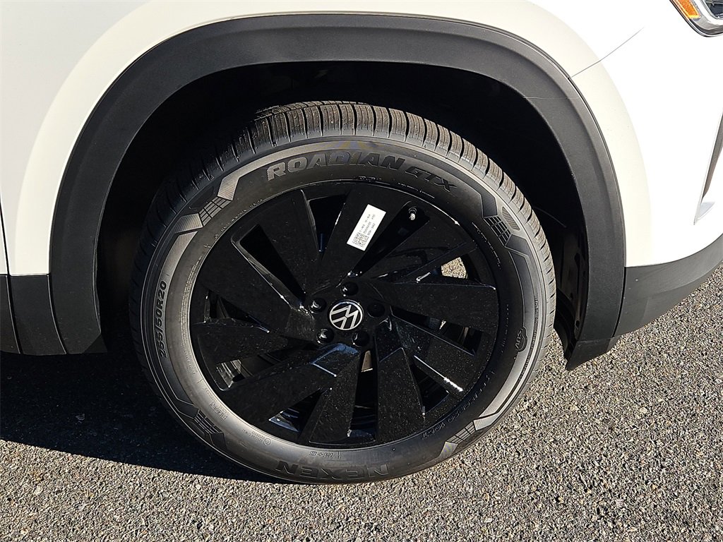 New 2026 Volkswagen Atlas SE image 3