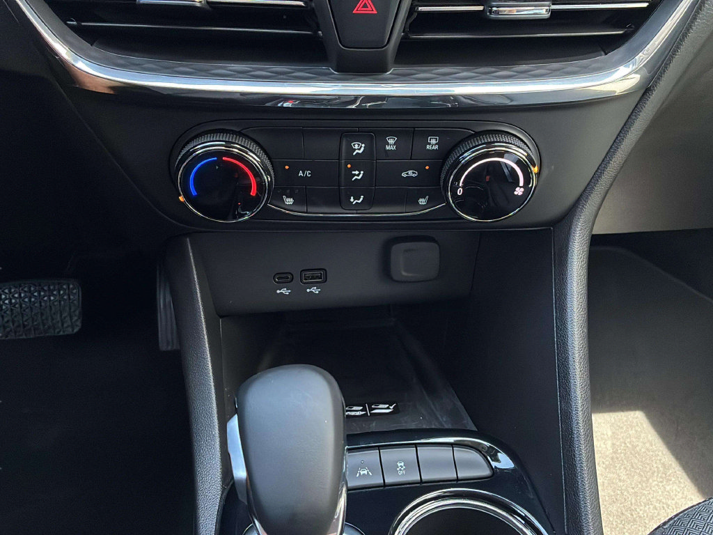 Used 2026 Buick Encore GX Preferred w/ Advanced Technology Package FWD image 16
