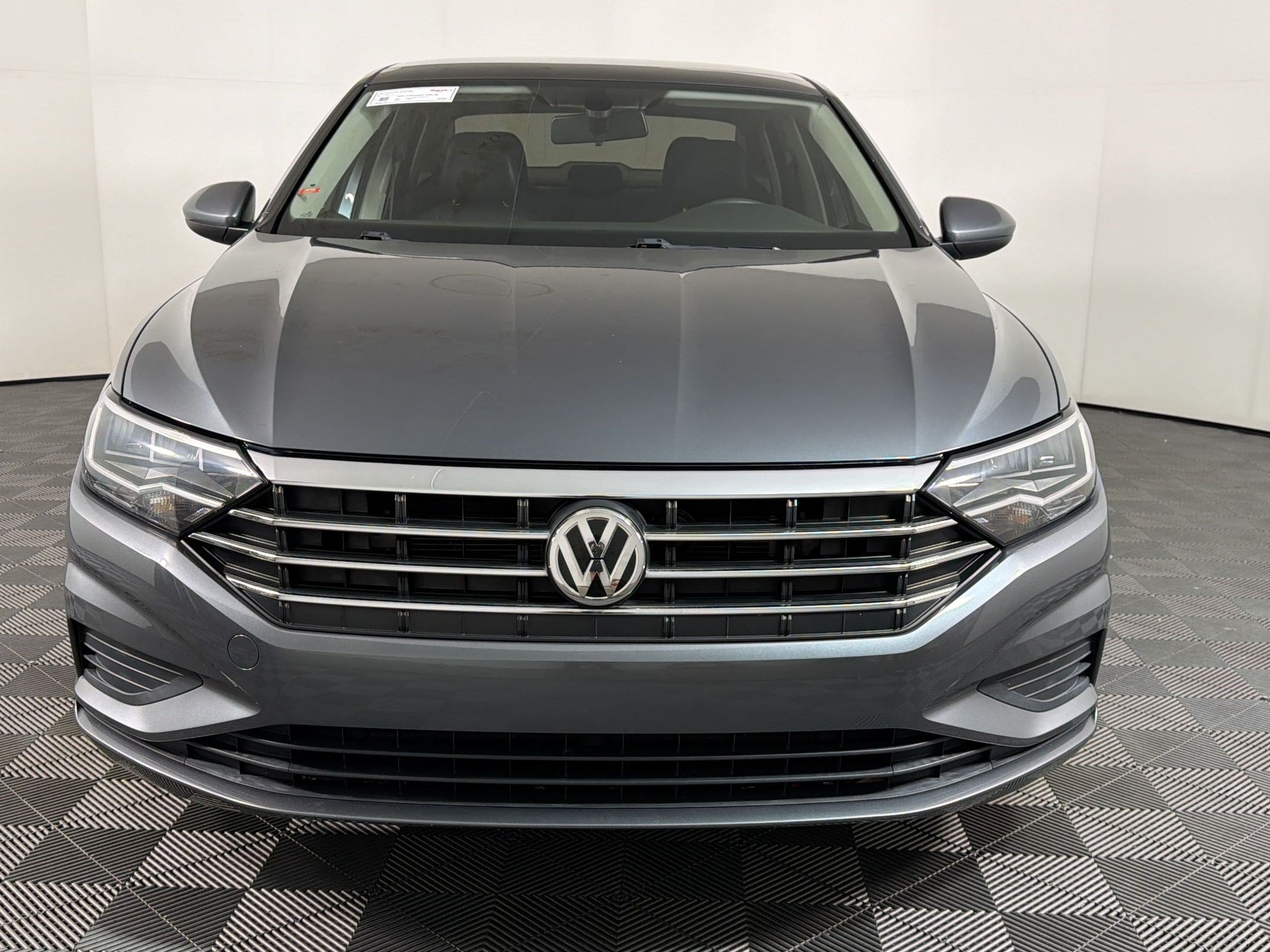 Used 2020 Volkswagen Jetta SE w/ SE Cold Weather Package FWD image 5
