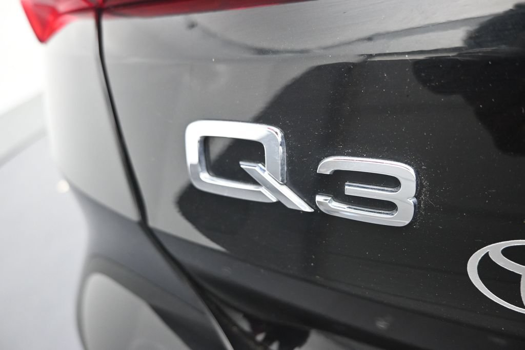 Used 2025 Audi Q3 2.0T Premium AWD/4WD image 31