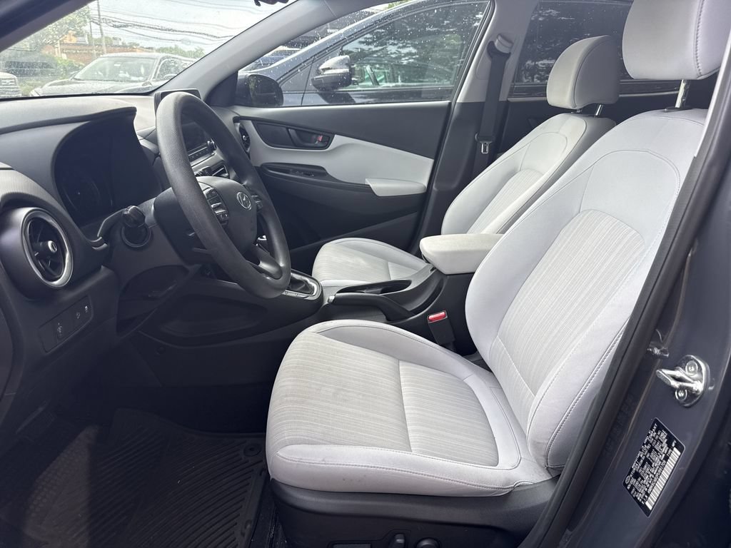 Used 2023 Hyundai Kona SEL w/ Cargo Package AWD/4WD image 3