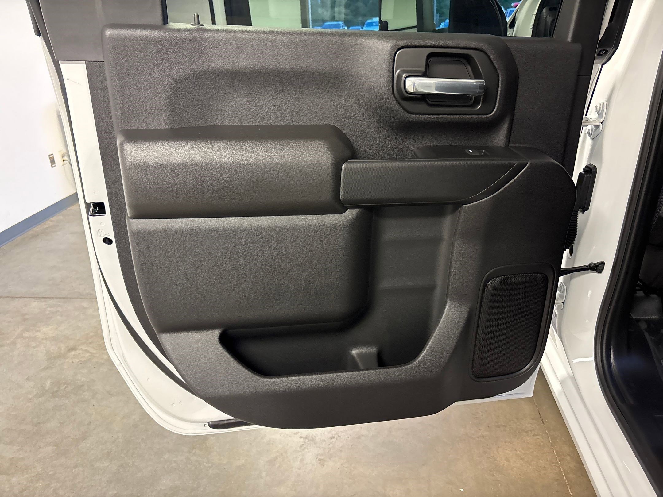 New 2025 Chevrolet Silverado 3500 W/T image 34