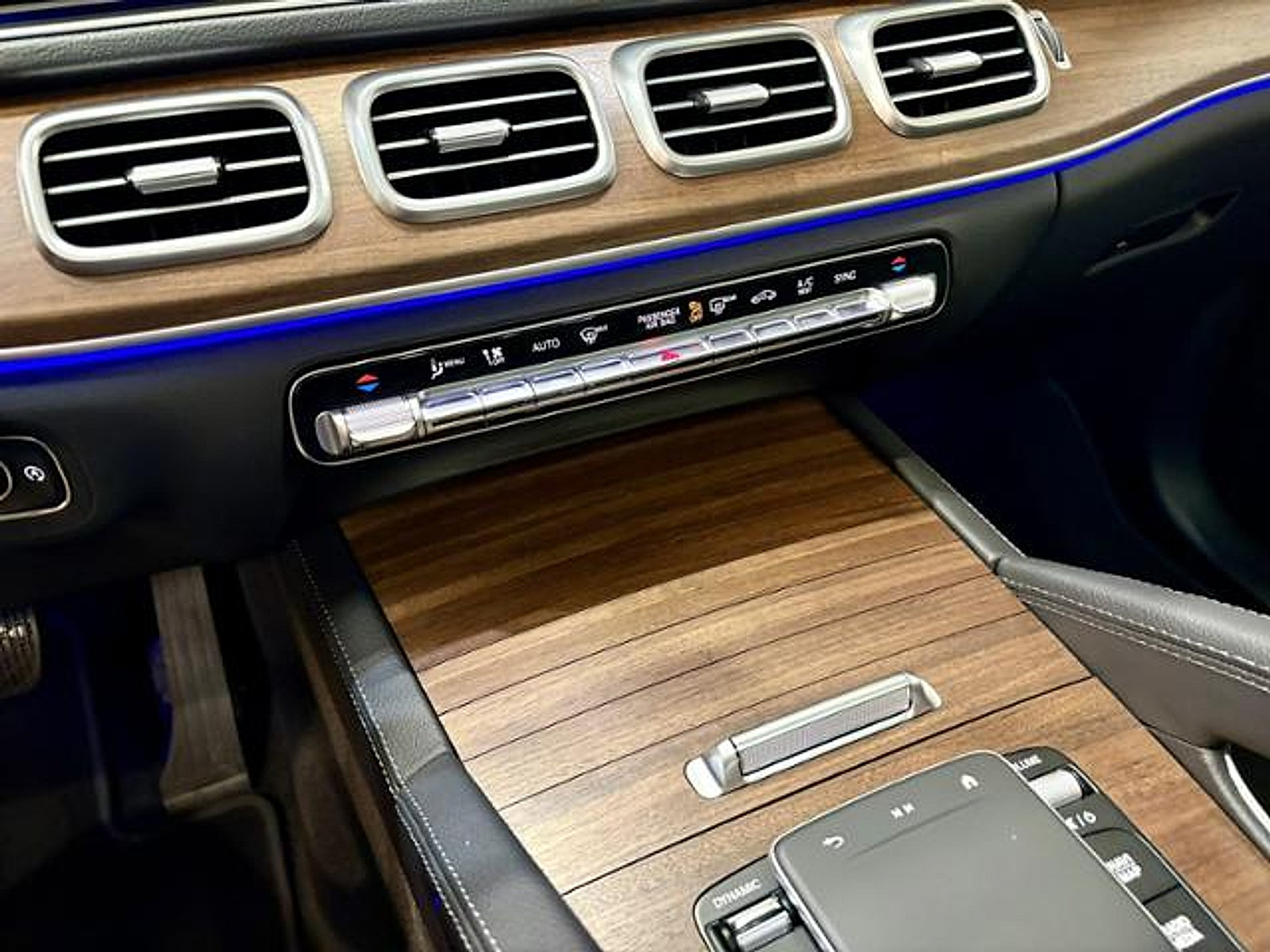 New 2026 Mercedes-Benz GLE 350 4MATIC image 17