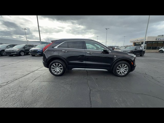 Certified 2023 Cadillac XT4 Premium Luxury w/ Cold Weather Package image 9
