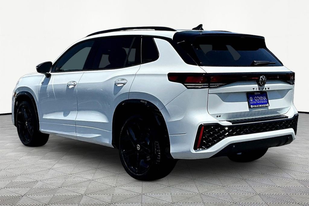 New 2026 Volkswagen Tiguan SE R-Line FWD image 4