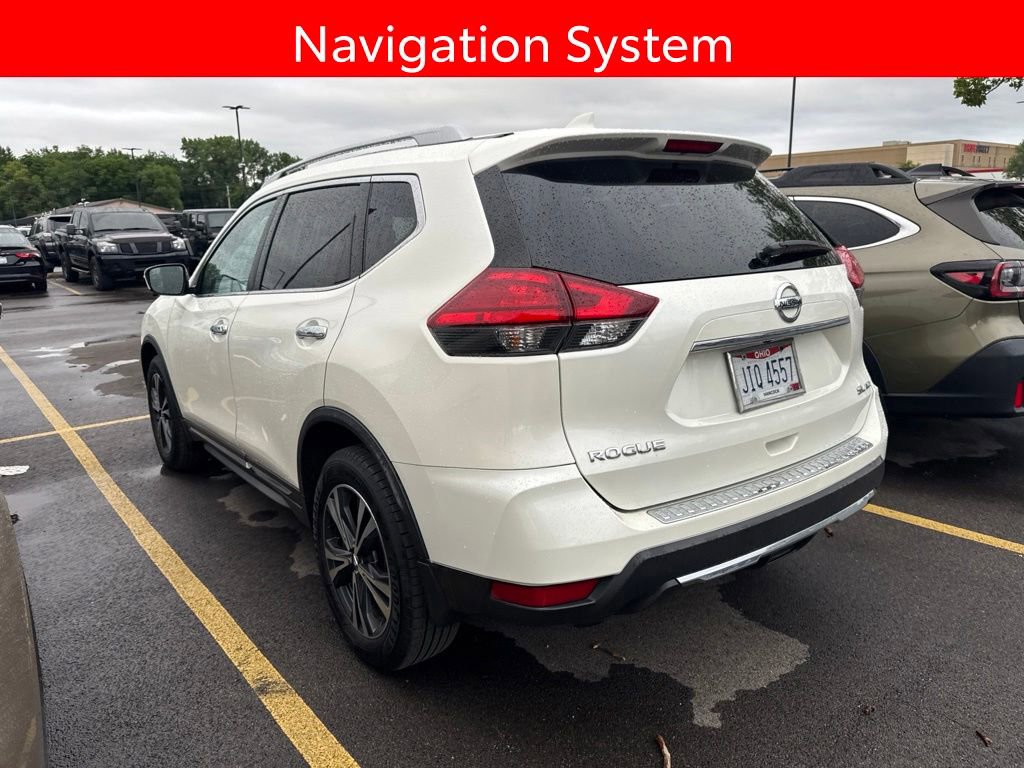 Used 2017 Nissan Rogue SL AWD/4WD image 4