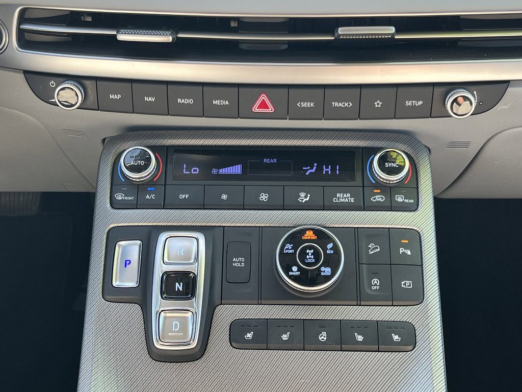 Used 2025 Hyundai Palisade SEL AWD/4WD image 23