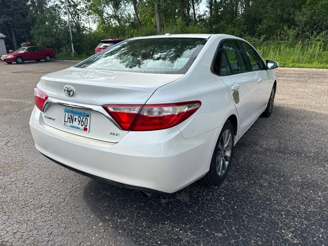 Used 2015 Toyota Camry XLE FWD image 2