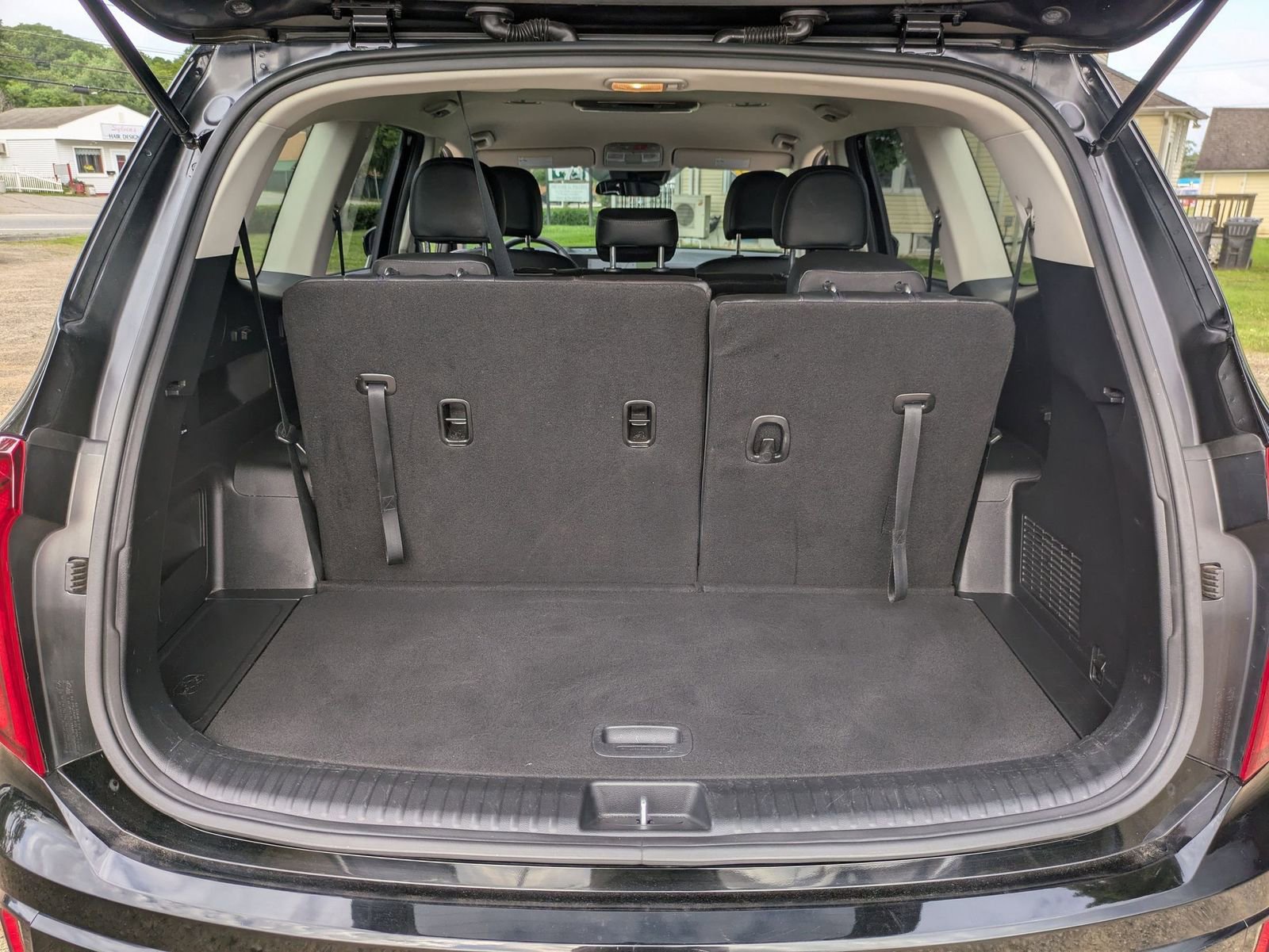 Used 2023 Kia Telluride LX image 33