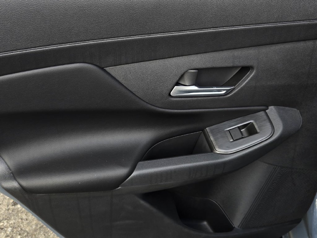 New 2026 Nissan Sentra SR w/ SR Premium Package FWD image 11