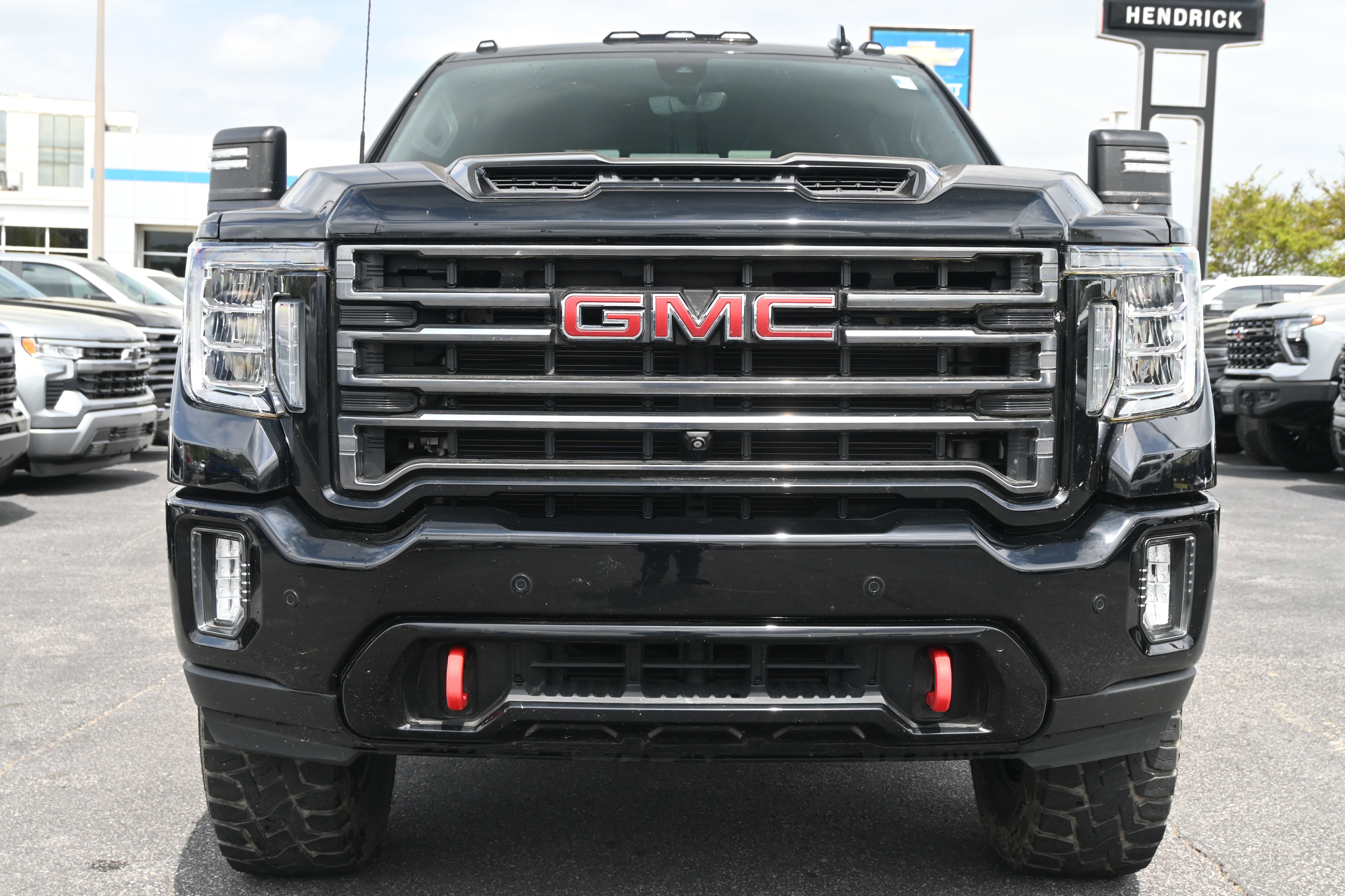 Used 2020 GMC Sierra 2500 AT4 w/ AT4 Premium Package image 5