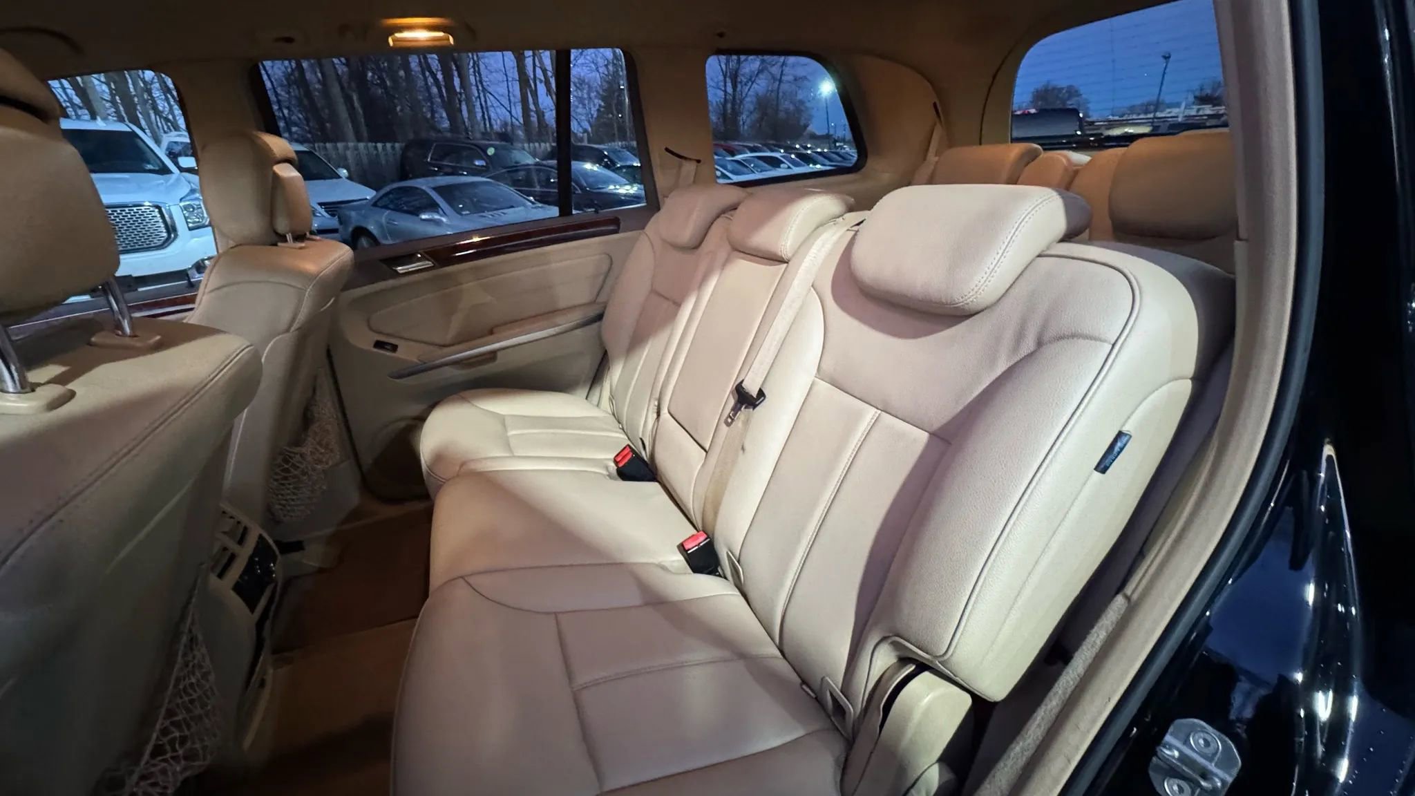 Used 2010 Mercedes-Benz GL 450 4MATIC image 18