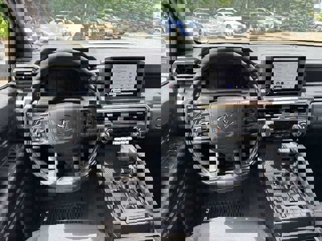 Used 2025 Toyota Tacoma SR image 15