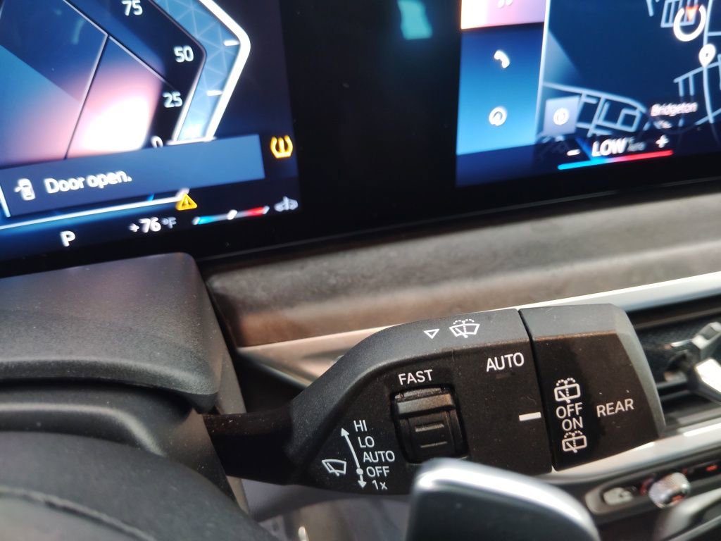 Used 2023 BMW X7 xDrive40i w/ Premium Package image 17