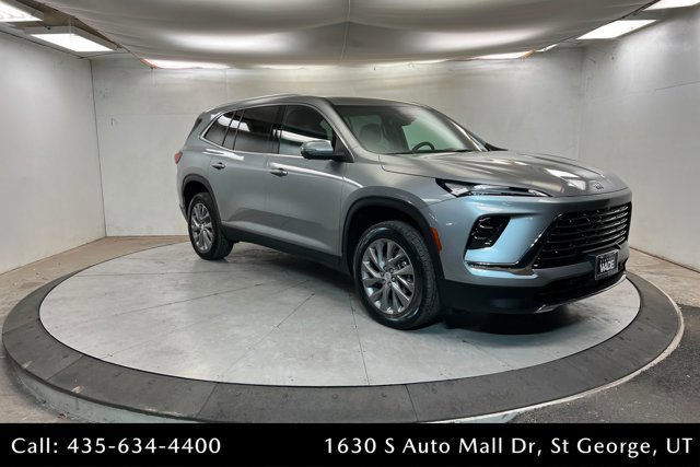 Used 2025 Buick Enclave Preferred image 7