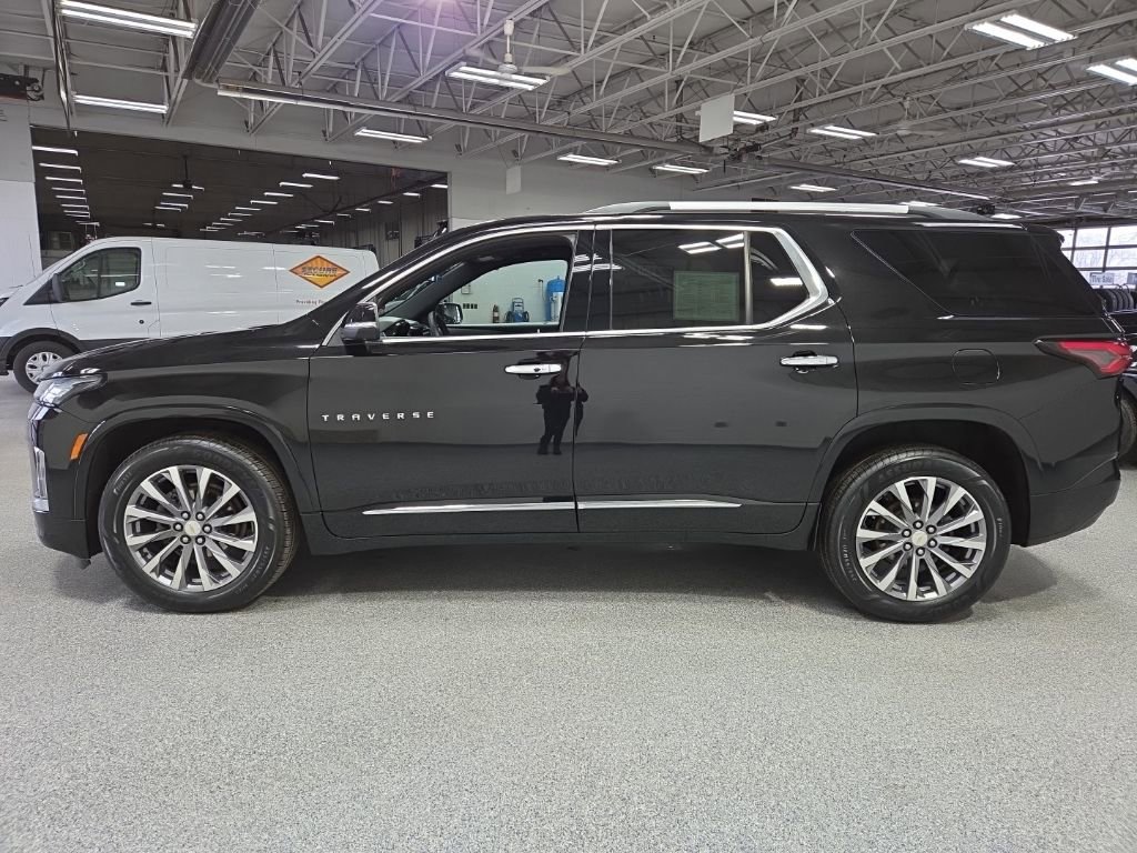 Used 2022 Chevrolet Traverse Premier AWD/4WD image 4