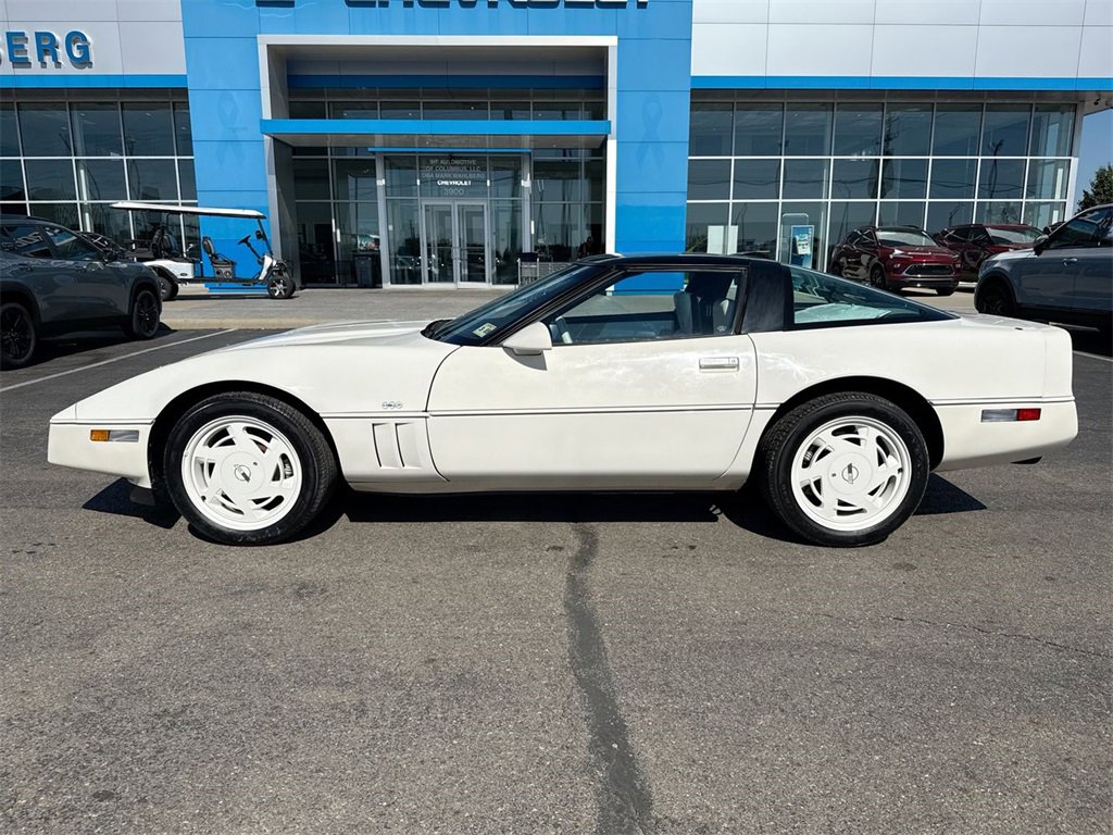 Used 1988 Chevrolet Corvette Coupe image 10