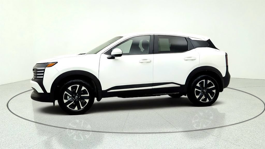 Used 2025 Nissan Kicks SV AWD/4WD image 8