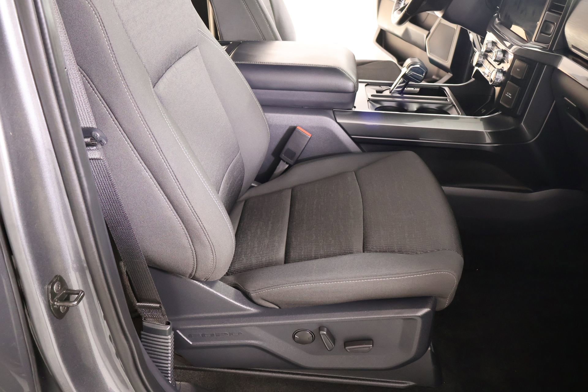 Used 2022 Ford F150 XLT w/ Equipment Group 302A High AWD/4WD image 14