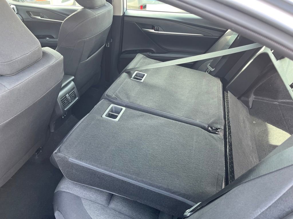 Used 2025 Toyota Camry LE image 29