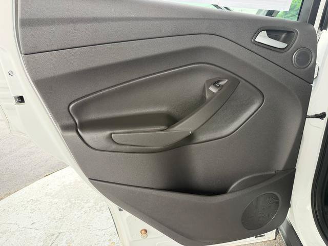 Used 2016 Ford Escape SE w/ Equipment Group 201A FWD image 10