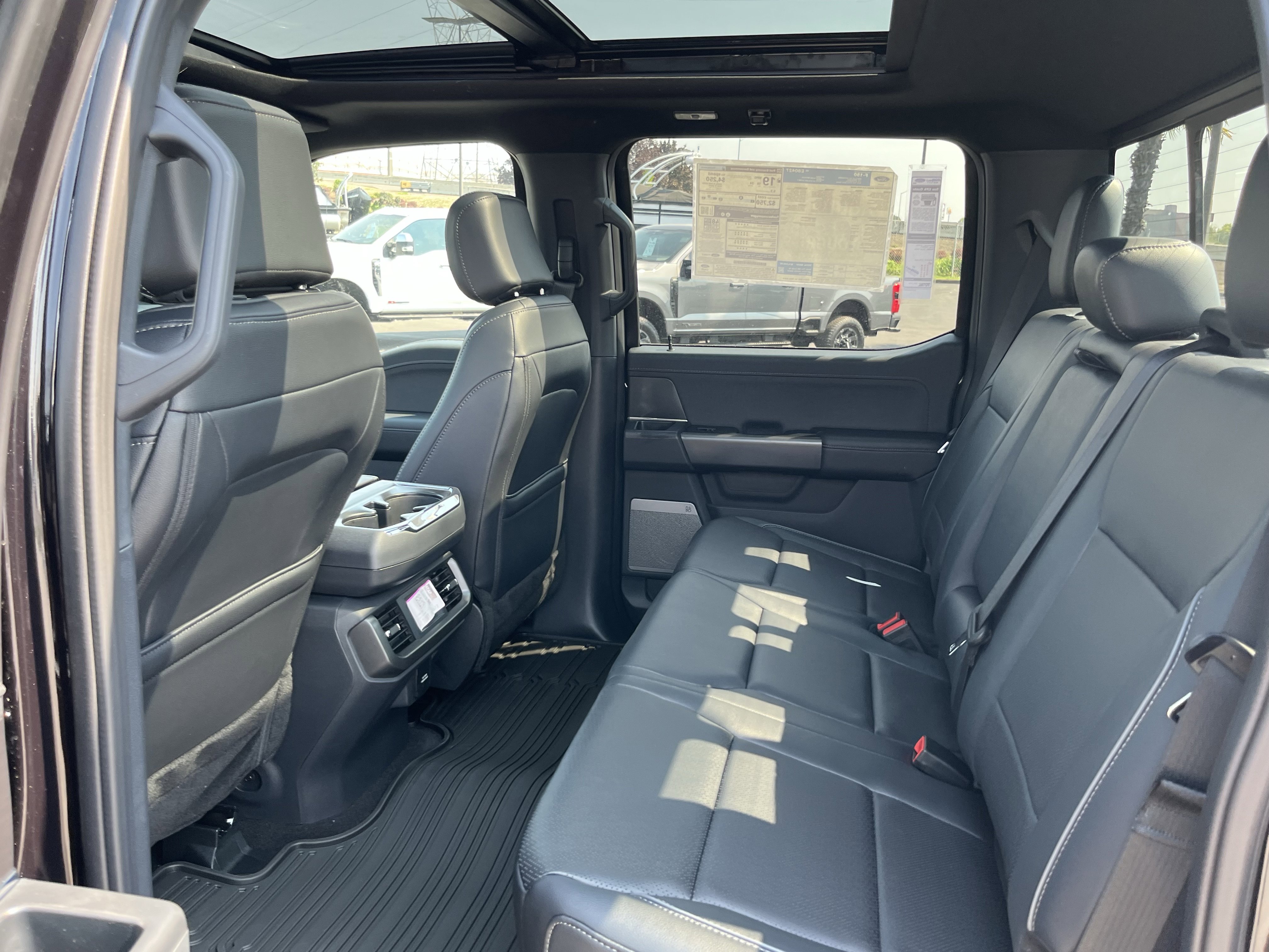 New 2025 Ford F150 Lariat w/ Equipment Group 501A Mid image 11