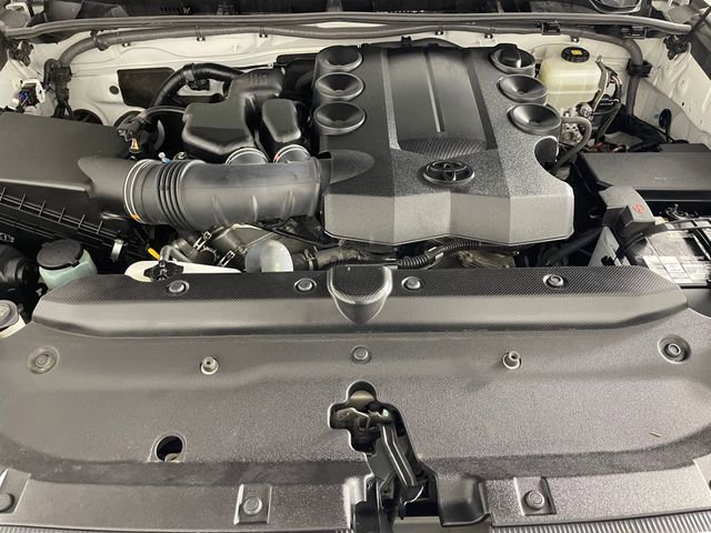 Used 2018 Toyota 4Runner SR5 Premium AWD/4WD image 22