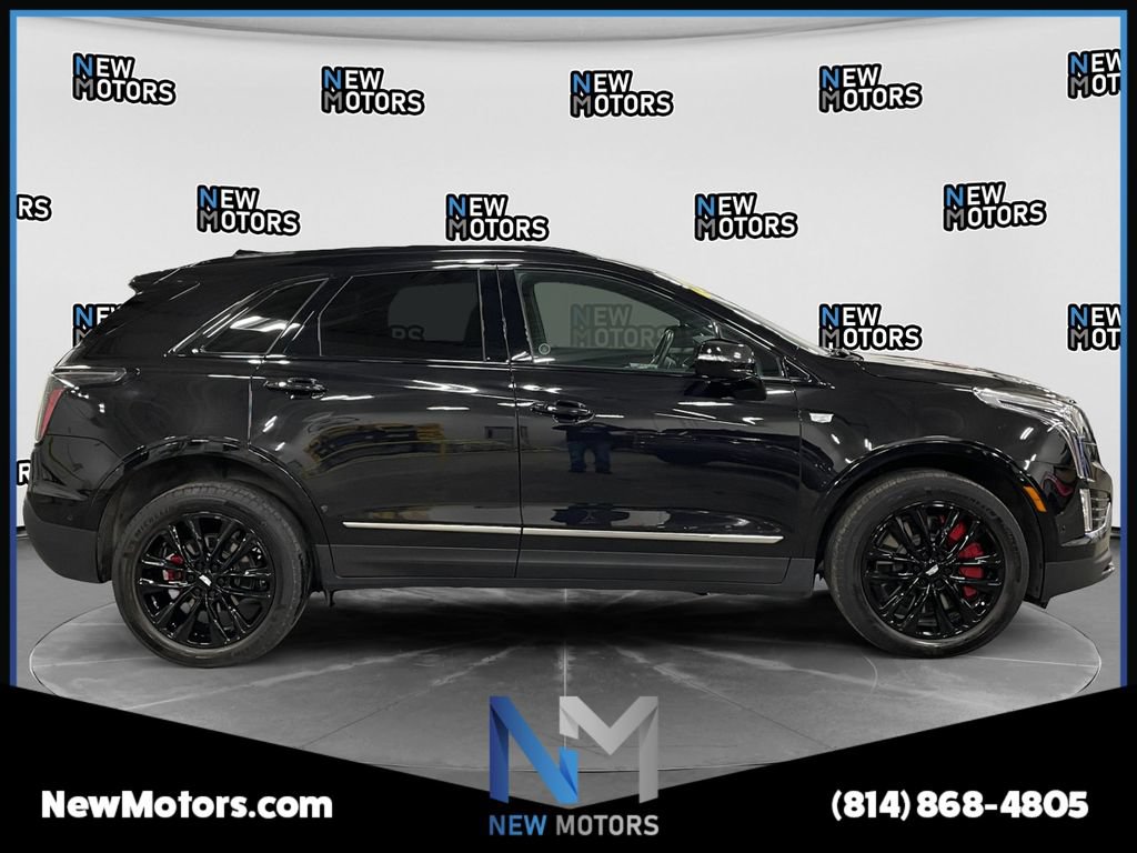 Used 2022 Cadillac XT5 Sportv w/ LPO, ONYX Package AWD/4WD image 6
