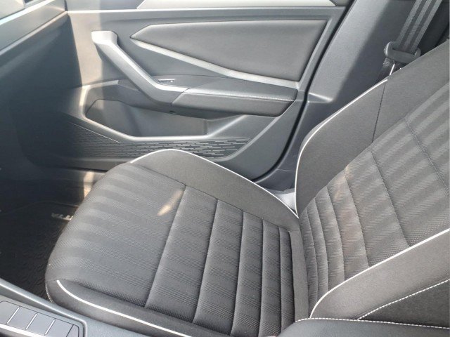 Certified 2024 Volkswagen Jetta Sport FWD image 14