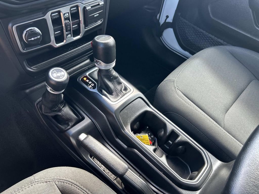 Used 2023 Jeep Gladiator Sport image 27