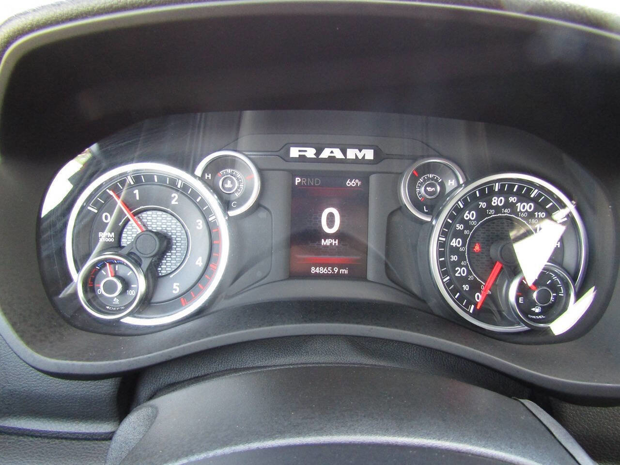 Used 2024 RAM 2500 Big Horn AWD/4WD image 13
