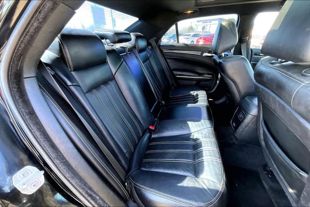 Used 2017 Chrysler 300 S image 20