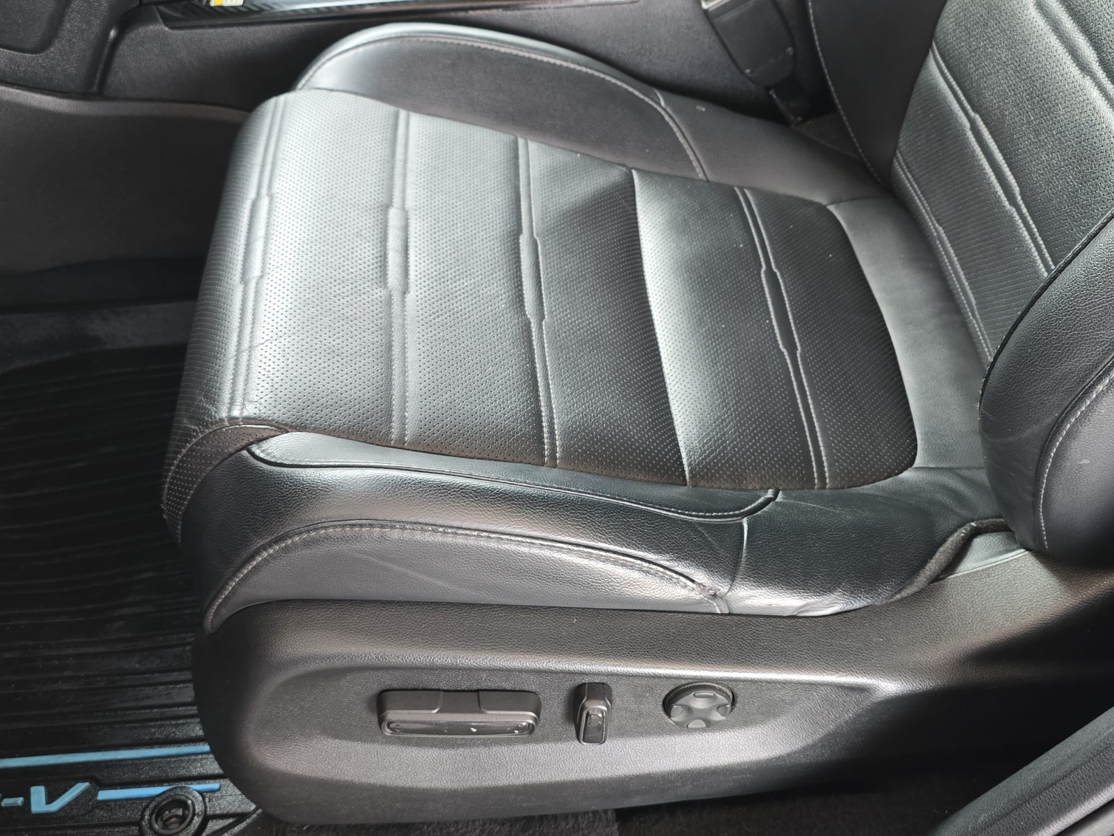Used 2022 Honda CR-V Touring image 28