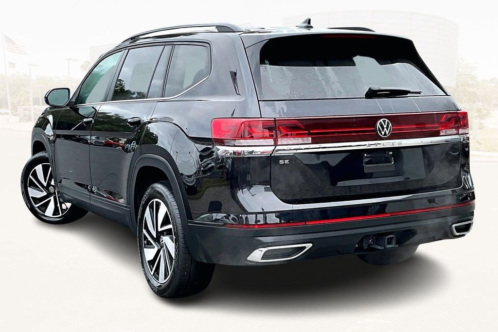 Used 2024 Volkswagen Atlas SE image 4