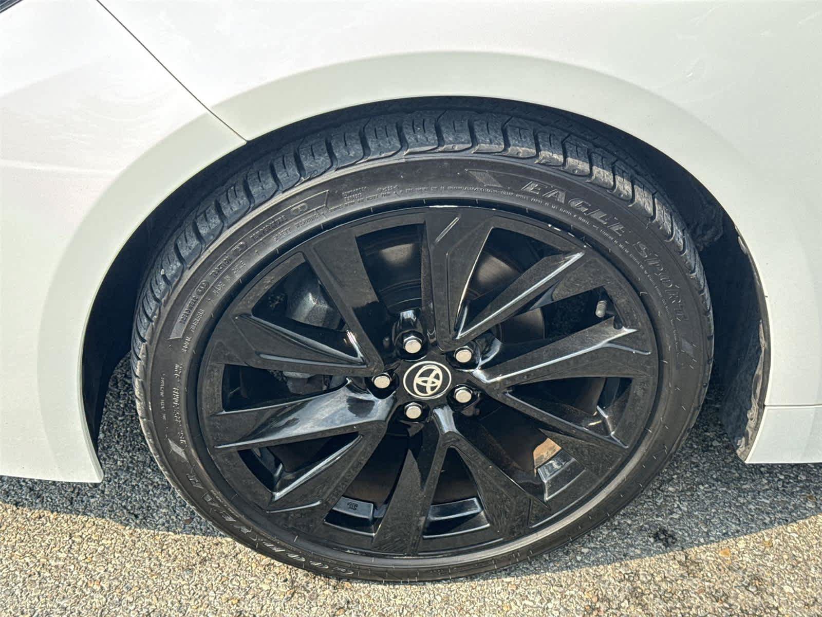 Used 2022 Toyota Corolla SE w/ Carpet Mat Package (TMS) FWD image 11
