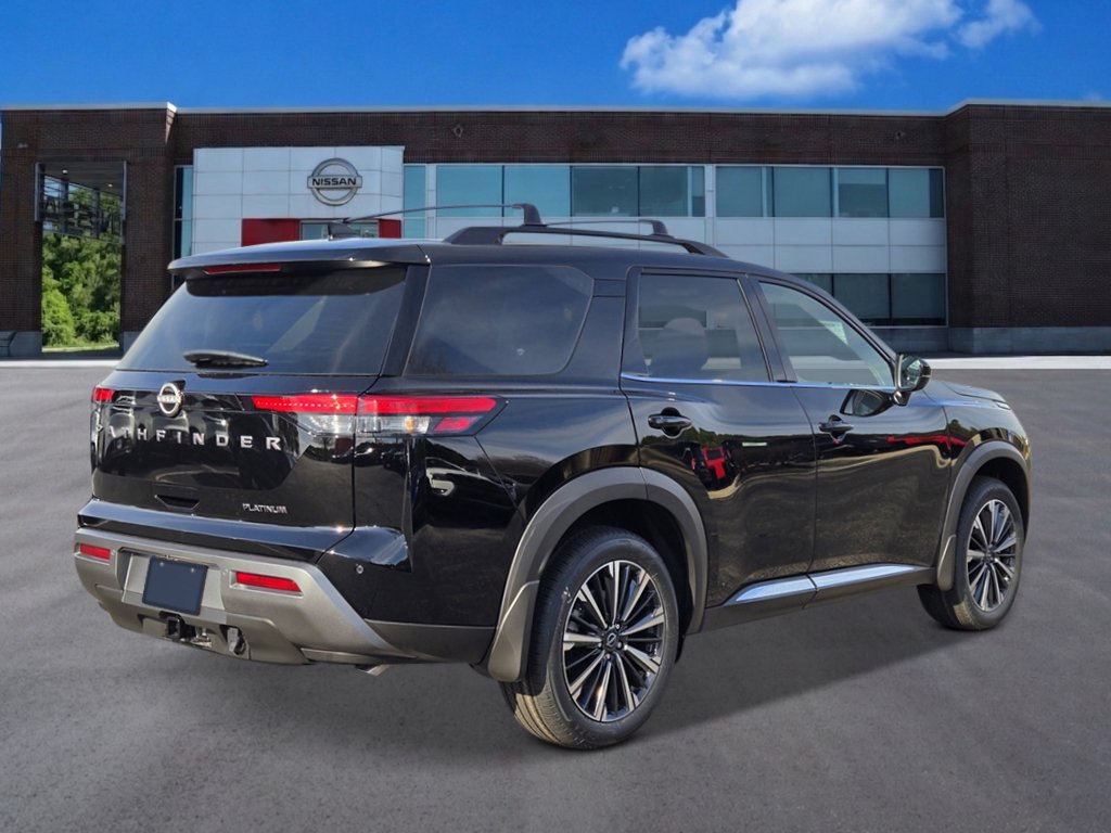 New 2026 Nissan Pathfinder Platinum FWD image 5