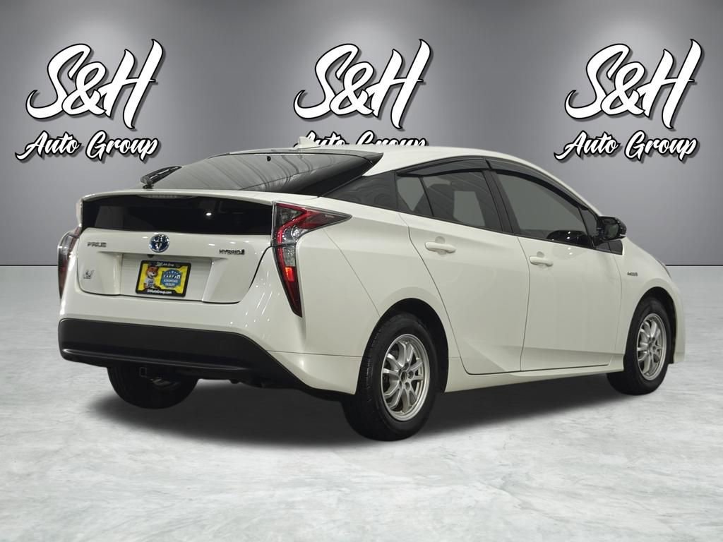 Used 2016 Toyota Prius Three image 16