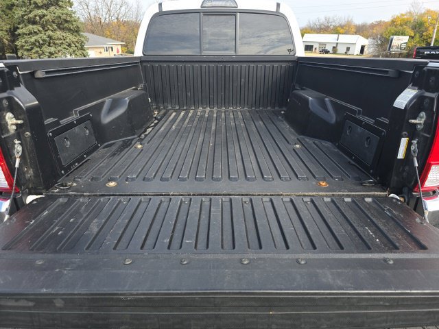 Used 2017 Toyota Tacoma SR5 w/ Tow Package AWD/4WD image 13