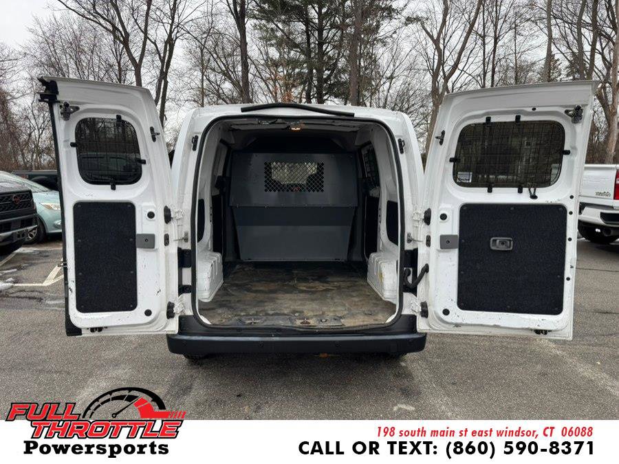 Used 2017 Chevrolet City Express LT image 9