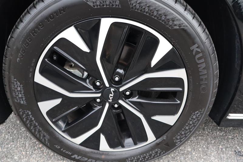 Used 2023 Kia EV6 Wind image 30