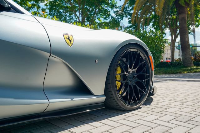 Used 2018 Ferrari 812 Superfast RWD image 47