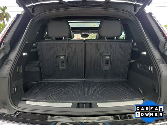 Certified 2026 Cadillac Vistiq Platinum w/ LPO, Floor Liner Package AWD/4WD image 6