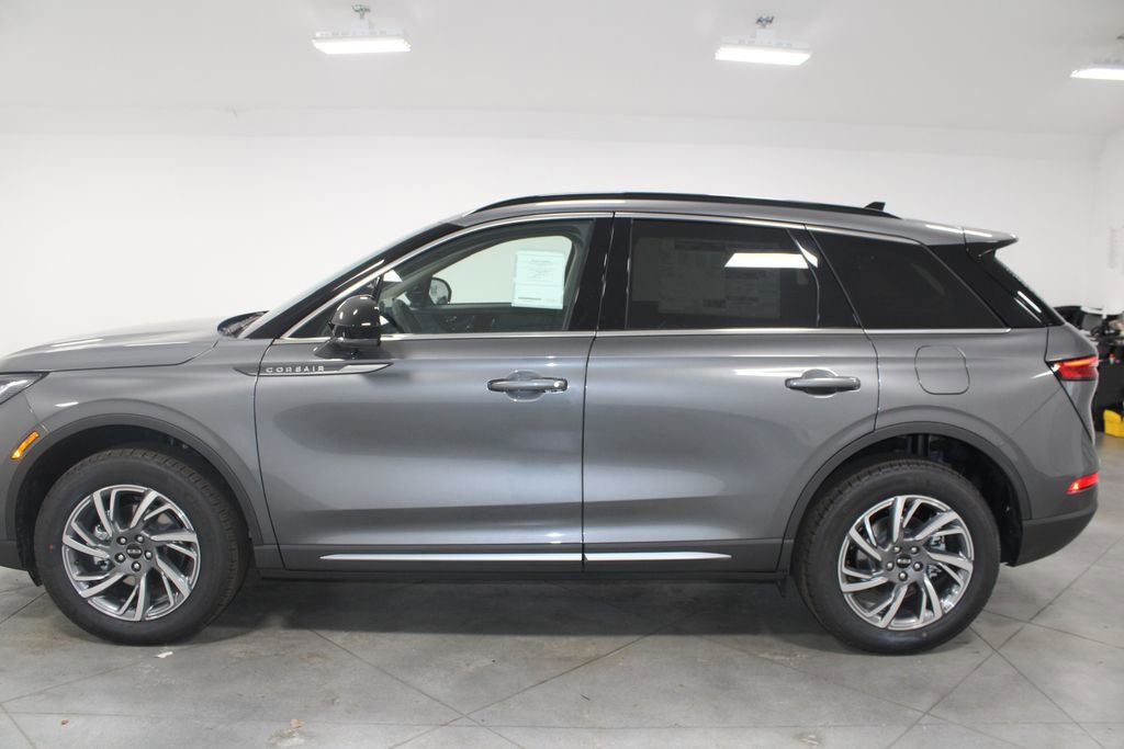 New 2026 Lincoln Corsair Premiere image 5