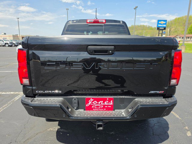 New 2026 Chevrolet Colorado ZR2 w/ Technology Package AWD/4WD image 4