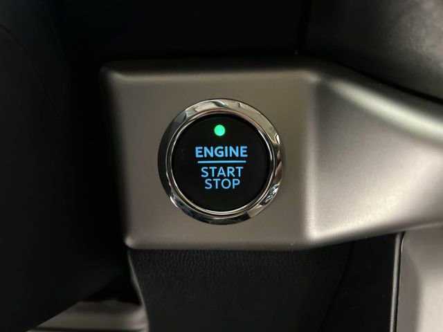 Certified 2024 Ford Expedition XLT RWD image 16