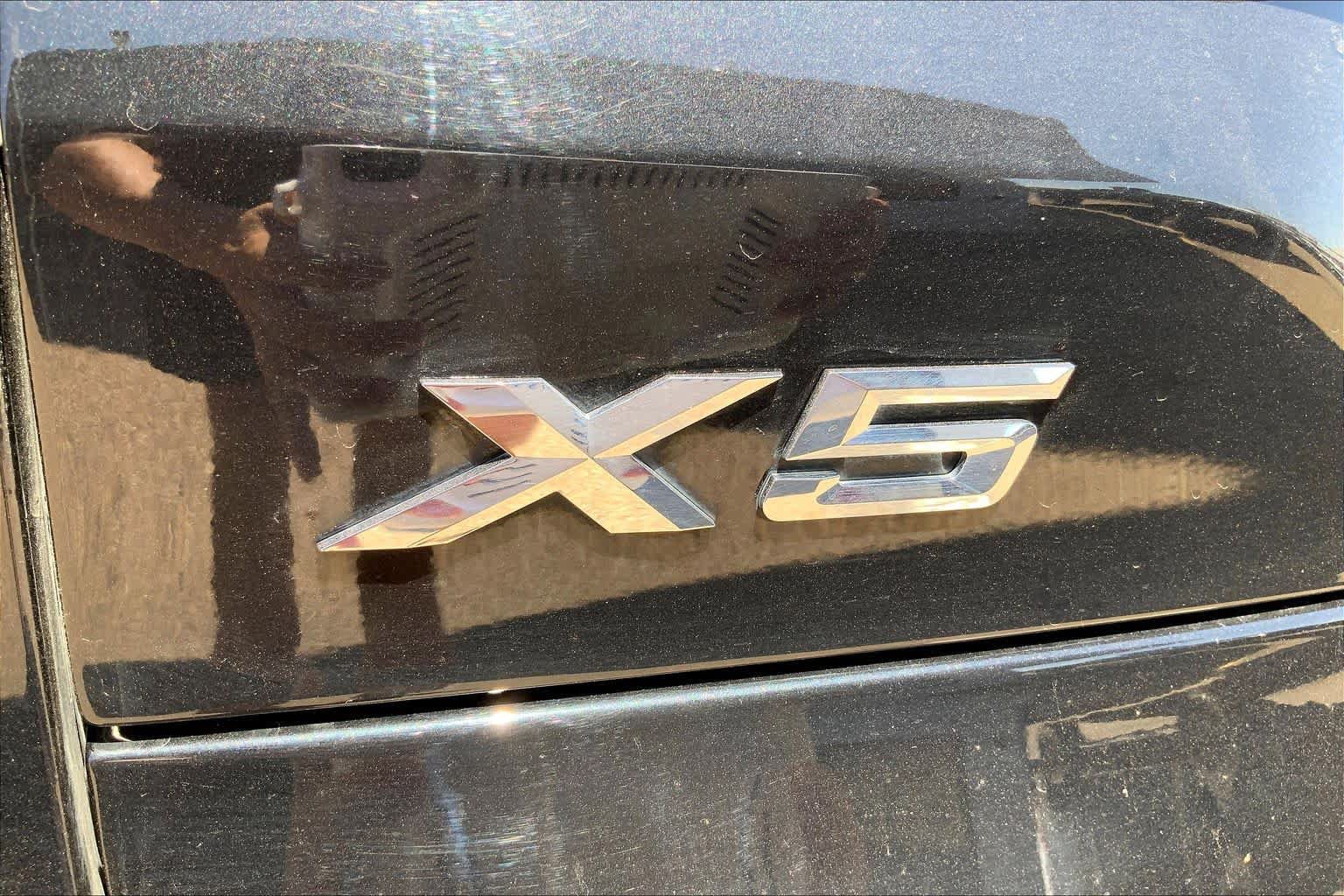 Used 2022 BMW X5 xDrive40i w/ M Sport Package AWD/4WD image 33