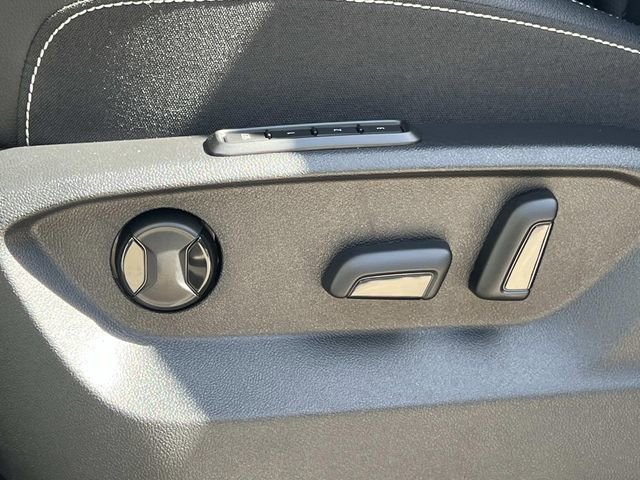 New 2026 Volkswagen Atlas Cross Sport SEL image 13