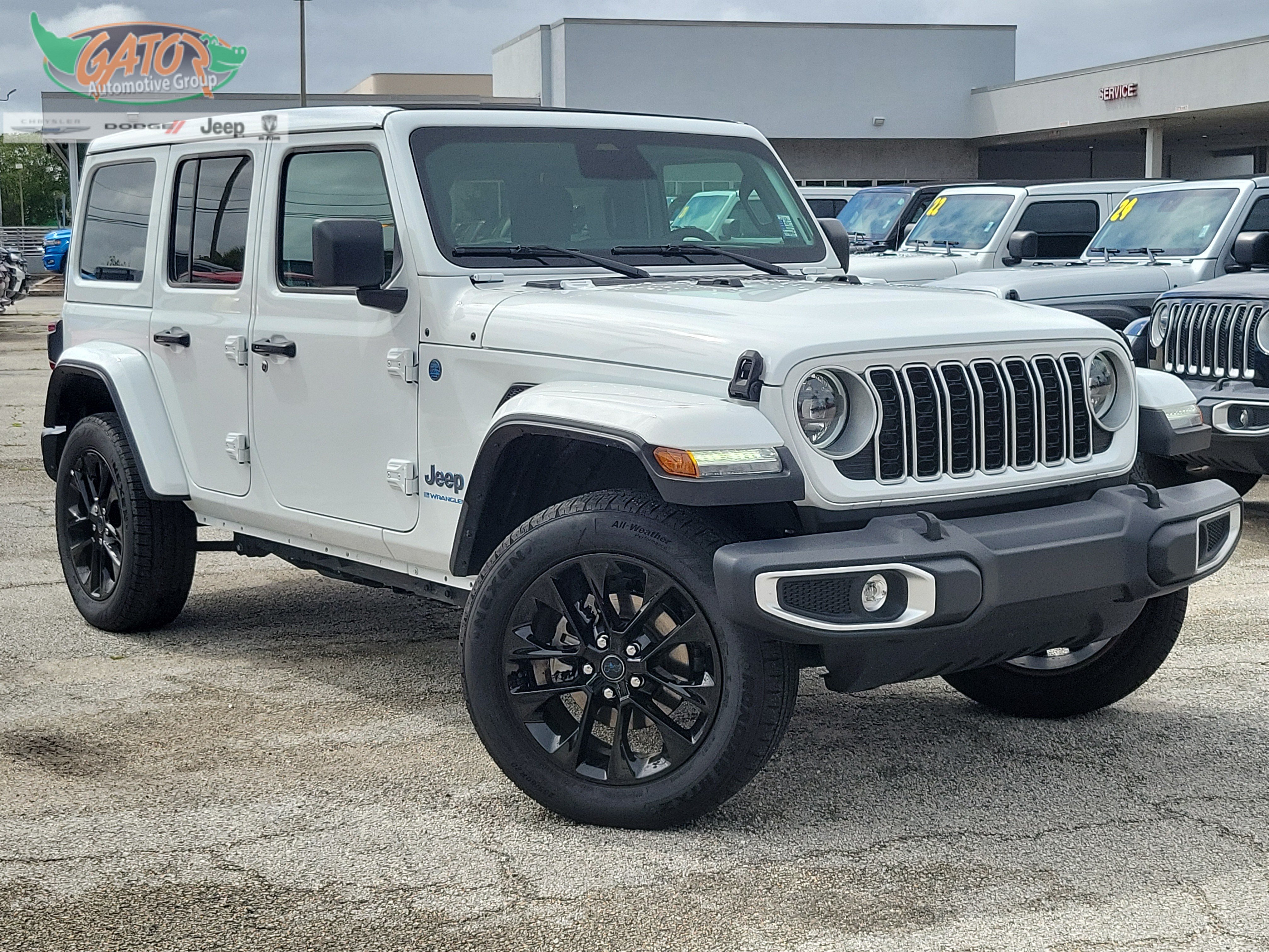 Used 2025 Jeep Wrangler Unlimited Sahara w/ Safety Group