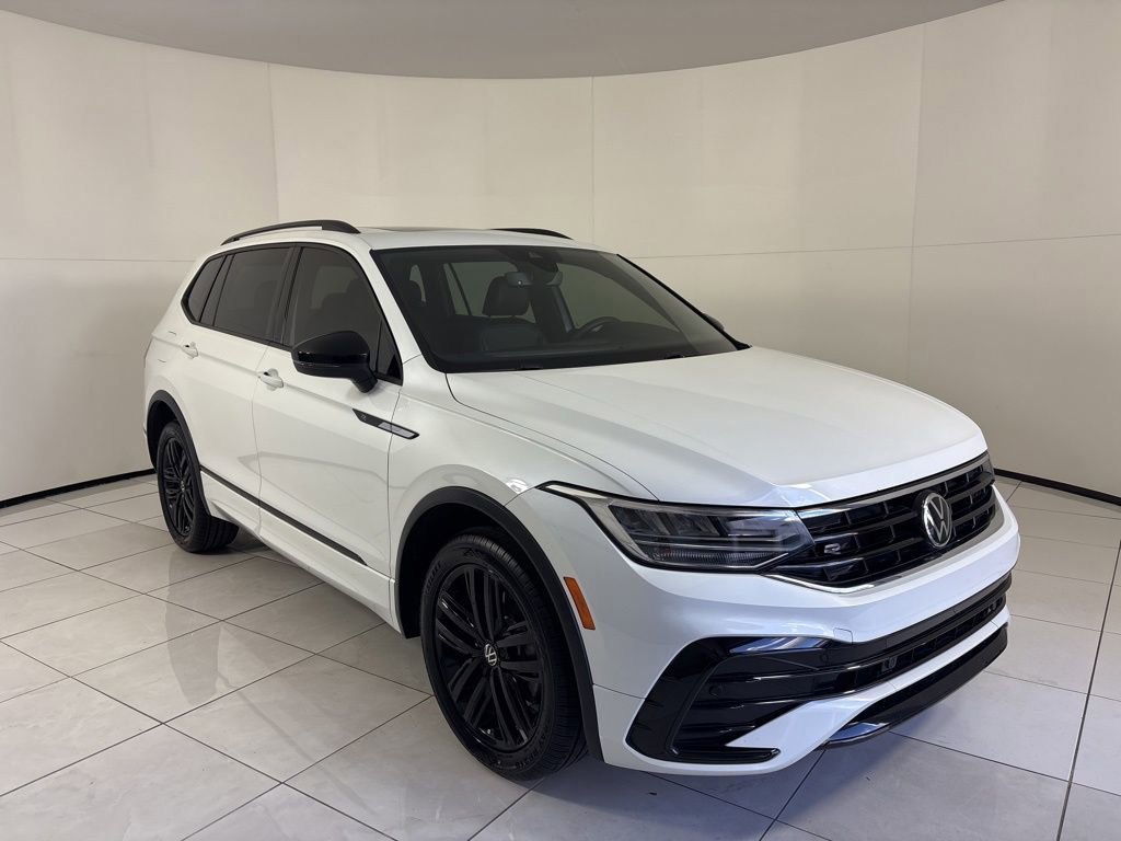 Used 2022 Volkswagen Tiguan SE R-Line image 7